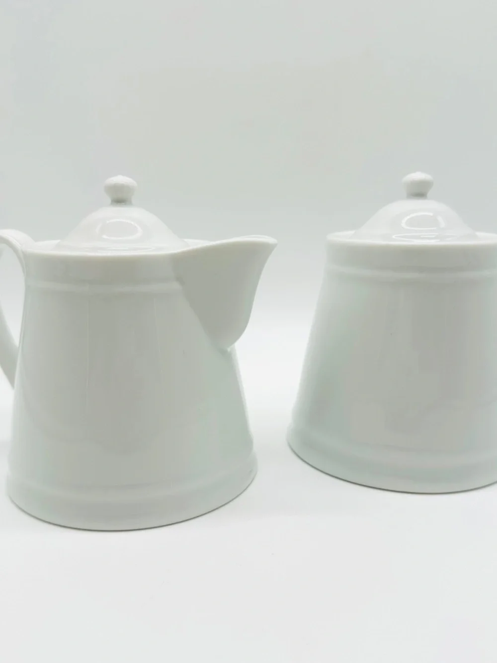 Williams-Sonoma Creamer & Sugar With Lid Set Brasserie White